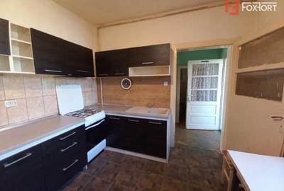 Casă individuală cu 3 camere cu Canalizare în Buziașului - 6