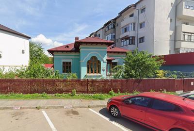 Vand casa ultracentral vis-a-vis de spitalul matern - 2