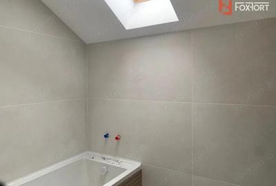 Casă cu 5 camere cu Teren 571 Mp în Giarmata - 2