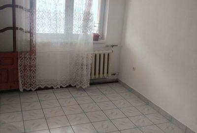 Apartament cu 2 camere semidecomandat în Central - 1