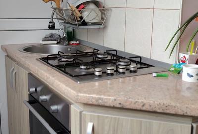 Apartament cu 3 camere decomandat, mobilat în Micro 13 - 11