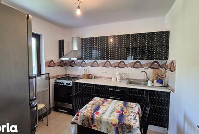 Casă cu 4 camere cu Teren 209 Mp în Central - 11