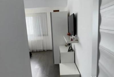 Casă cu 4 camere cu Teren 146 Mp în Palazu Mare - 2