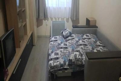 Garsonieră decomandată în P-ța Doina - 2