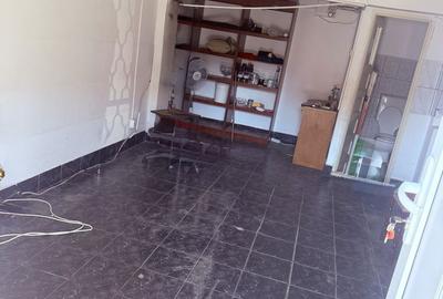 Spațiu comercial, de 27 mp, în Aurel Vlaicu - 2