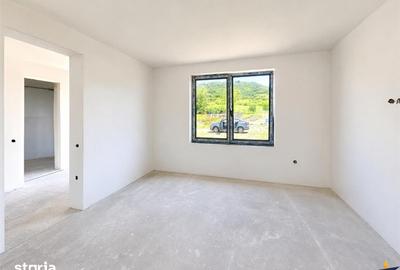 Casă cu 4 camere cu Teren 327 Mp în Ceuaș - 7