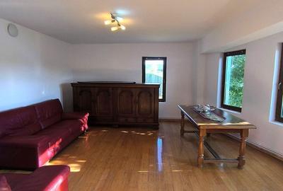 Casă cu 4 camere în Central - 4