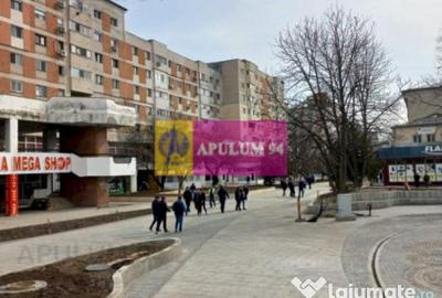 Spațiu comercial, de 163 mp, în Central - 7