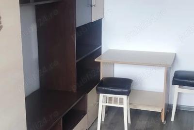 Proprietar vand mini garsoniera