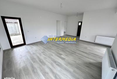 Casă cu 3 camere cu Teren 330 Mp în Micești - 6