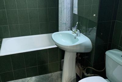 Ofer spre inchiriere garsoniera in zona Lacul Tei - 1