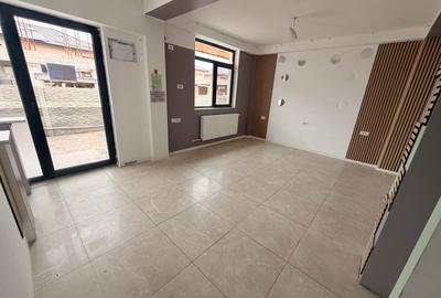 Imobil pretabil magazin sau restaurant cu terasa - 9