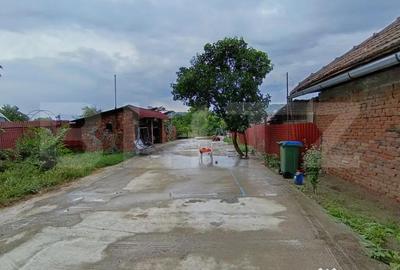 Casă cu 3 camere cu Canalizare în Jibou - 11