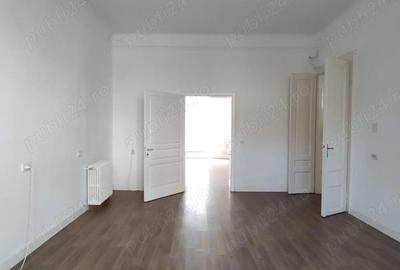 Palat integral , singur in curte, 2883 MP teren, Ultracentral, Oradea. - 2