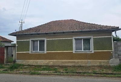 Casa loc SUMUGIU , sc 200 mp , parte veche si noua, ter 2670, sosea - 15