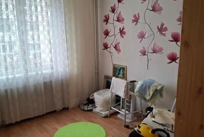 Apartament cu 4 camere semidecomandat în Crângași - 8