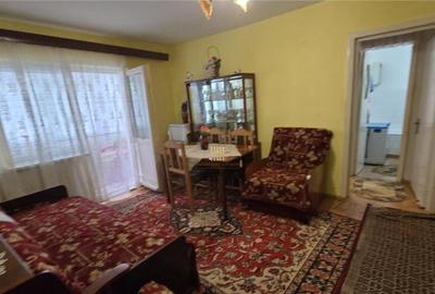 Apartament 3 camere Cartier Zamca De Inchiriat 0727817187 - 2