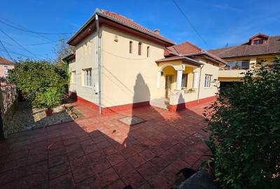 Casă cu 5 camere cu Teren 978 Mp în Central - 10