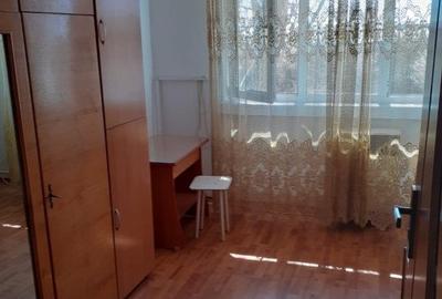 Garsonieră semidecomandată în 1 Decembrie
