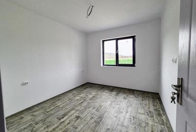 Casă cu 4 camere cu Teren 500 Mp în Drăganu - 12