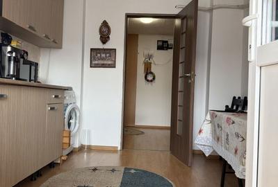 Apartament cu 4 camere semidecomandat, mobilat în Crângași - 19