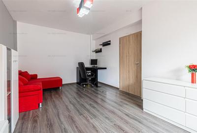 Apartament cu 2 camere decomandat în Tractorul - 11