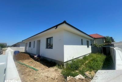 Casă cu 4 camere cu Teren 400 Mp în Domnești - 2