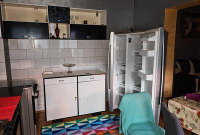 Casa 6 camere libera la vanzare RASNOV - 13