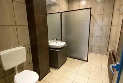 Casă cu 7 camere cu Canalizare în Pache Protopopescu - 11