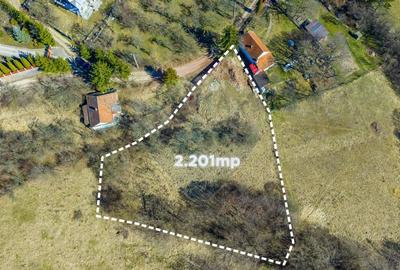 Teren Construcții intravilan de 2201 mp, în Vâlcele - 2