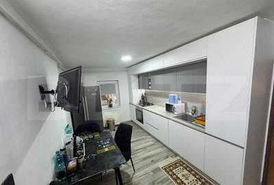 Apartament 3 camere, 80 mp, decomandat, zona Centrala - 2