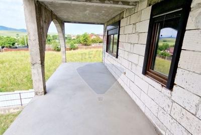 Casă individuală cu 15 camere cu Garaj în Girov - 28