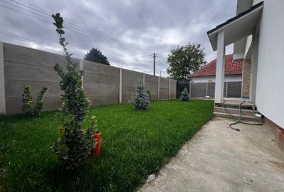 Duplex 1/2 modern pe parter cu 3 camere, Bucovăț - 5