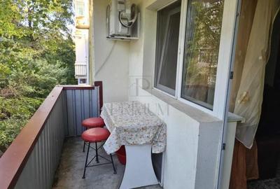 Complex Studentesc- 2 camere, etaj 2, centrala proprie, AC - 8