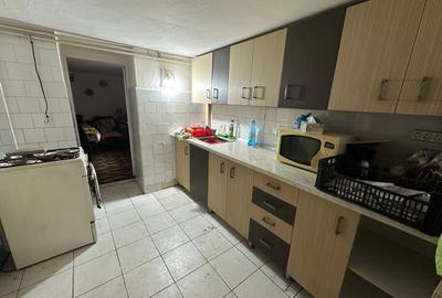 Casa singur in curte - 3 camere - zona Stefan Cel Mare - 4