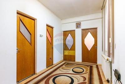 Apartament cu 2 camere decomandat, mobilat în Nerva Traian