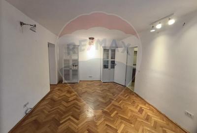 De vanzare ap 2 camere - Podgoria, Arad Etaj 1 curte interioara - 5