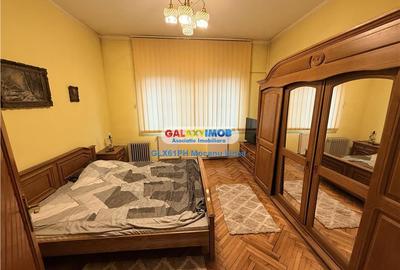 Casă cu 4 camere cu Garaj în Lupeni - 3