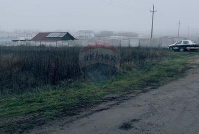 Teren de 5000 mp, în Central - 8