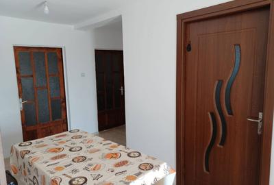 Casă cu 3 camere în Ceatalchioi