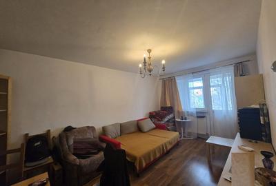 Apartament 3 camere decomandat 70mp Toporasi - 1