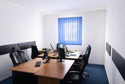 Birou, de 450 mp, în Tractorul - 5