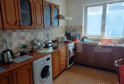 Casă cu 9 camere cu Teren 813 Mp în Burdujeni - 10