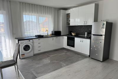 Apartament cu 2 camere decomandat, mobilat în Dumbrăvița - 2