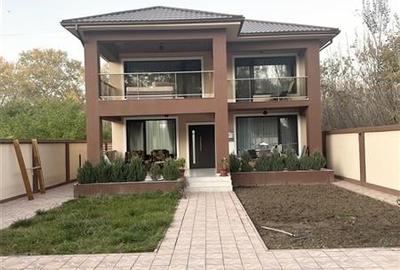Casa de 300 mp, amplasata pe teren de 500 mp, Mamaia Nord