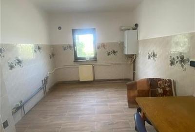 Apartament cu 3 camere de vanzare in exclusivitate  la parter 73 mp in Onesti - 10