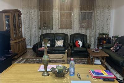 Casă cu 4 camere în Ultracentral - 1