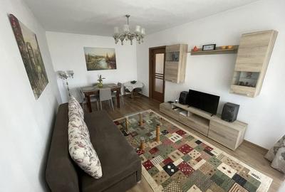 Apartament cu 3 camere decomandat în Far - 2