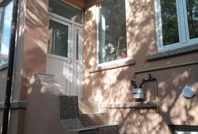 Casă cu 4 camere în Traian - 2