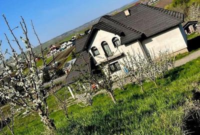 Casă cu 4 camere în Fălticeni - 1
